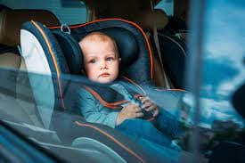 Silla para niños en el coche, regulaciones y consejos